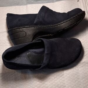 BORN Women's Nursing Clogs